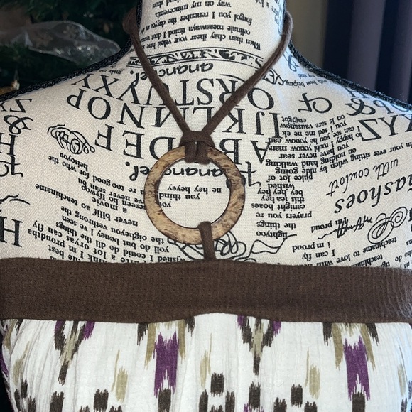 Self Esteem halter top size small - Picture 3 of 6